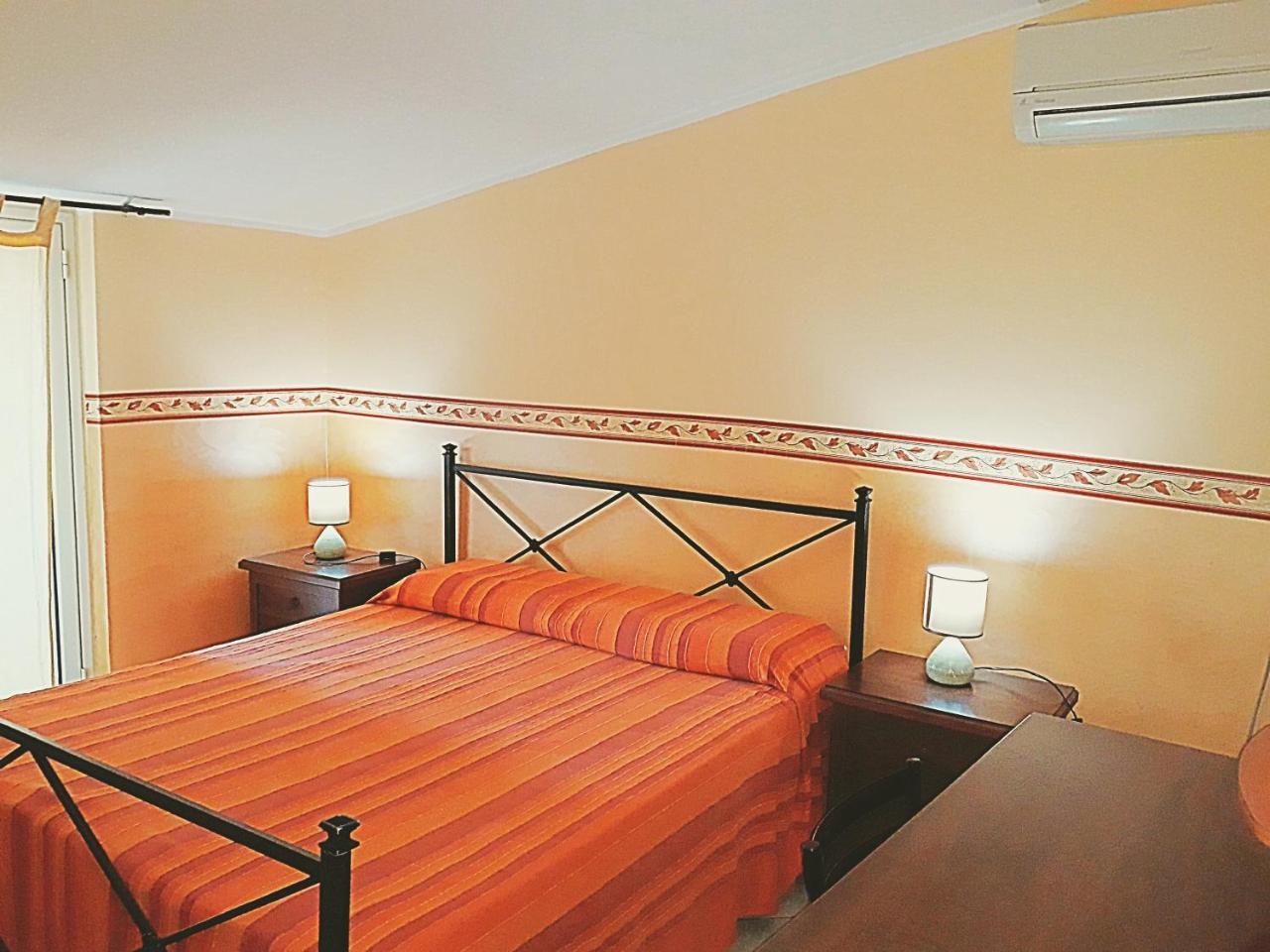 Bed And Breakfast Gigi Furci Siculo Bagian luar foto
